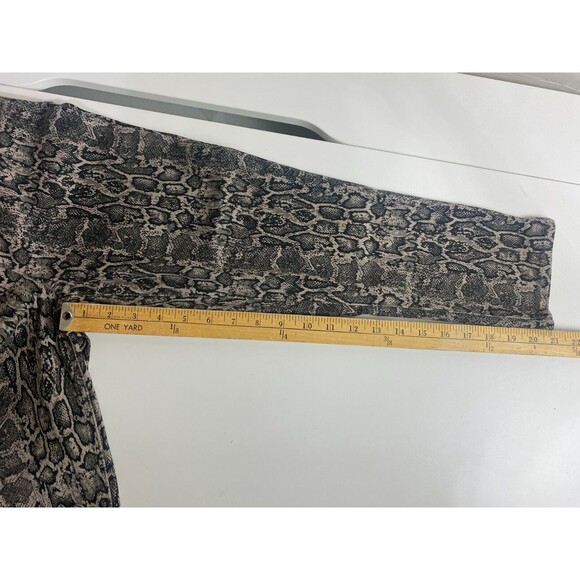 Spanx Jeanish Capri Denim Pants Taupe Snake Size M A373824 Leggings womens NWT - Picture 10 of 10